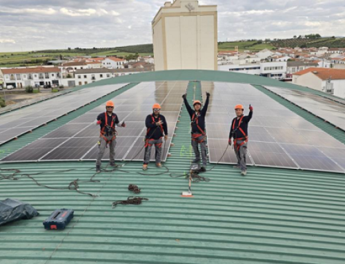 E4e Soluciones instala una planta fotovoltaica para autoconsumo en el Pabellón Polideportivo San Isidro de Alcaracejos