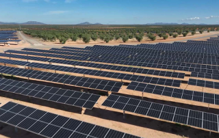 ACCIONA Energía instala un sistema de almacenamiento con baterías en la Planta Fotovoltaica Extremadura I-II-III